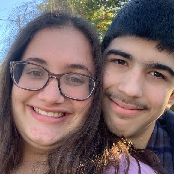 Meet your Posher, Claire - Picture 1 of 1